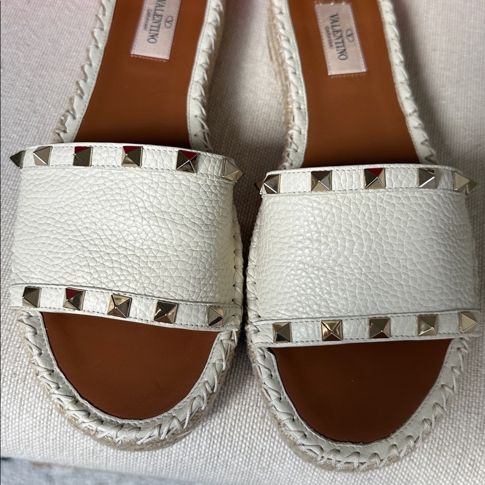 Authentic Valentino Garavani Rockstud Espadrille Slides - Picture 10 of 12